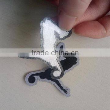 China Direct Factory Wholesale Fashion Woven Patch for Garments photo-4