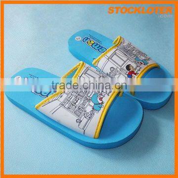 Cheap Kids Slippers with Retail Hanger Stock