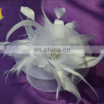 white feather fascinator hats 001
