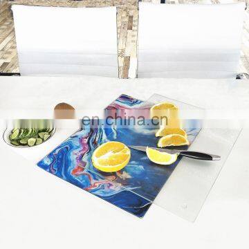 2019 New design Direct order glass cutting board with white carton