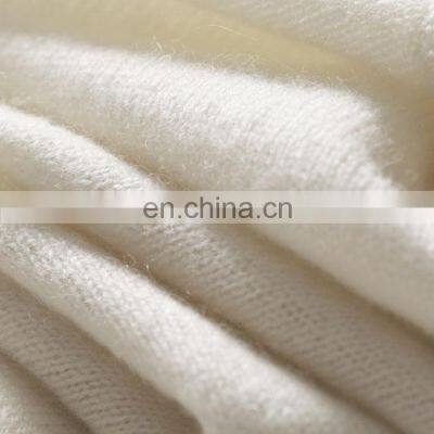 Весенняя женская свитерка с расшитым воротником, широким кройом и короткими рукавами из шерстяного рибана photo-4