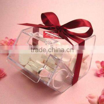 wholesale Mini lovely clear acrylic candy gift box personalized acrylic candy storage bin with scoop