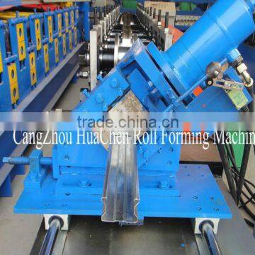 China Manufacturing Line c Profile Purlin Galvanized Steel Stud and Track Roll Forming Machine photo-4