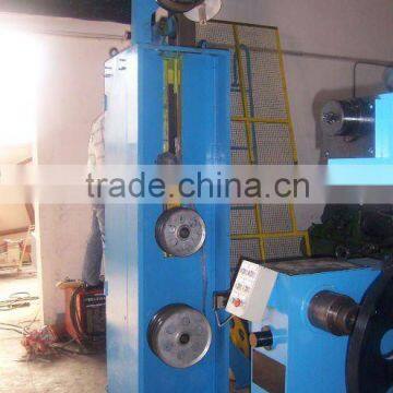 vertical accumulator wire and cable machine