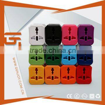 LIGHT WEIGHT compact universal travel adapter with case