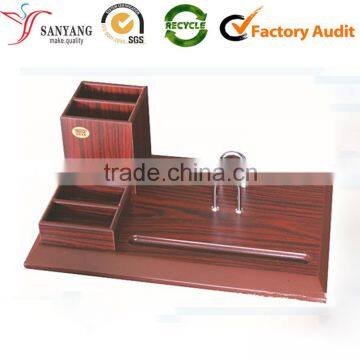 China made business wood desk calendar good quality painting calendar