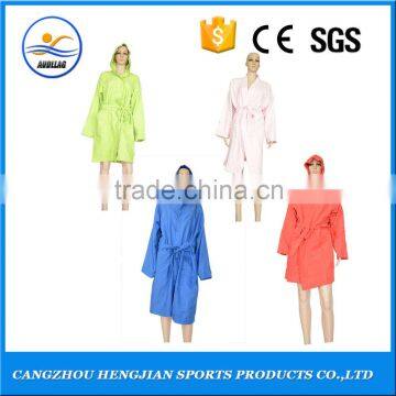 Low MOQ customized safety and comfortable hotel bathrobe 2016