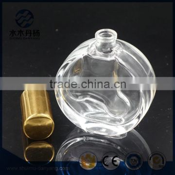 Hot selling 30ml glass perfume bottle with pump sprayer