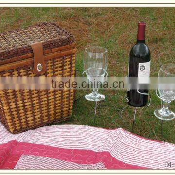 Hot Sale Metal Wire chrome lawn wine holder