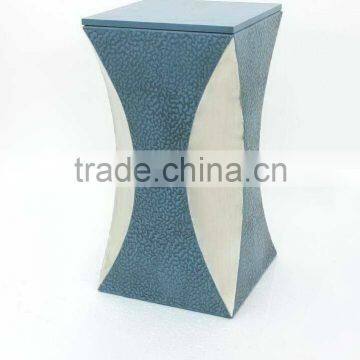 modern tea table design in blue&white