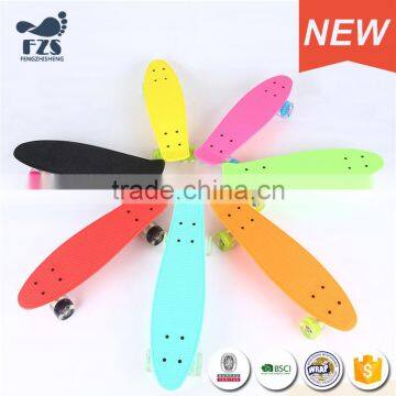 HSJ212 Custom Hot Selling Plastic PP Skateboard photo-3