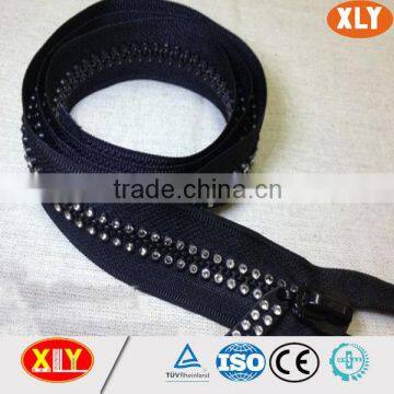 China XLY Zipper #3 Close End Single Stone Diamond Zipper