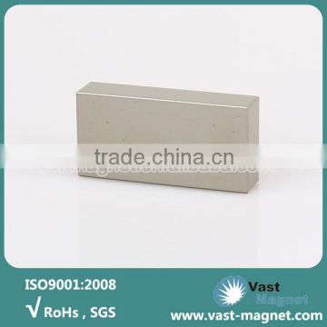 Permanent sintered neodymium magnet block