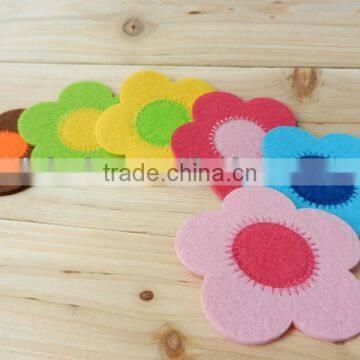 Colored felt pad for the cup