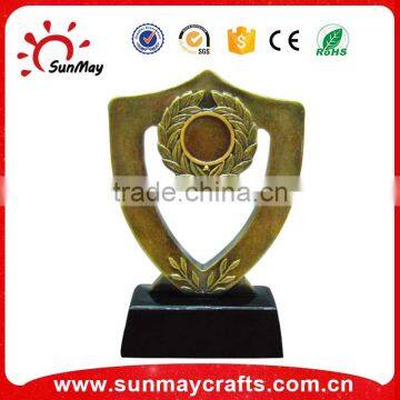 Wholesale Custom High Quality Resin Badminton Trophy for Sale photo-3