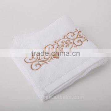 Custom Embroidered Microfiber Cleaning Gym Towel photo-3
