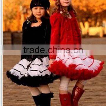 2014High Quality Fluffy Skirt Baby Girls Ruffle Tutu Pettiskirt Wholesale Baby Christmas Clothing Baby Girls Chiffon Pettiskirts photo-2