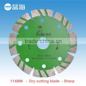 Dry cutting diamond circular blades for granite and marble