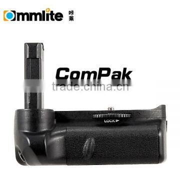 Commlite ComPak E6 Battery Grip/ Vertical grip/ Battery pack for Nikon D3100/D3200