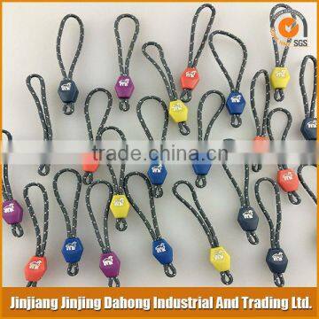 2014 high quality fashion design promotional pvc zipper puller