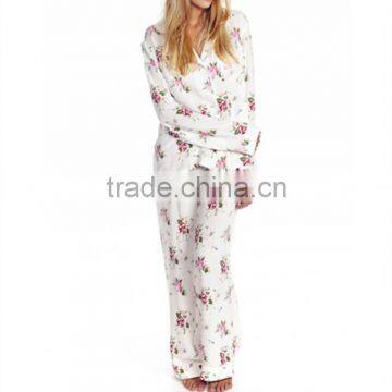 Wholesale Soft Floral Printed Long Sleeve Pajama Set For Women