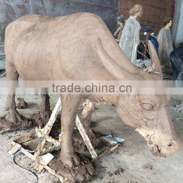 Hot Sale Large Animal Bulls Of the Clay Draft