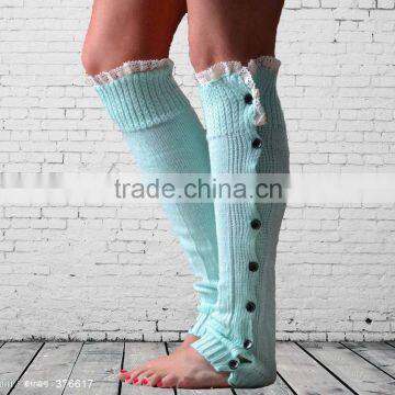 2016 new buttons lace socks straight leg and knitting socks