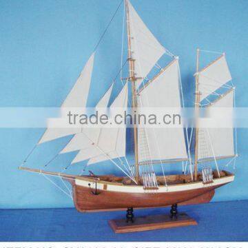 NAUTICAL DECORATION MODEL BOAT / SAILING BOAT / MODEL BOAT