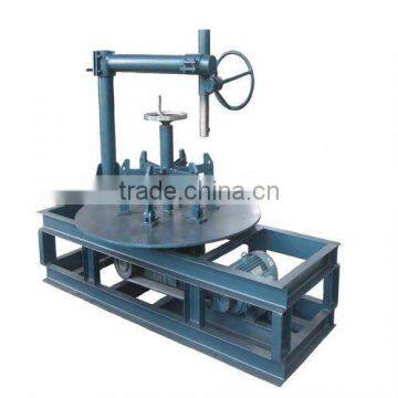 Tire recycling machine