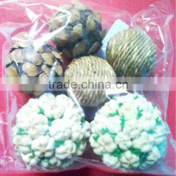 Paras, Vigirope Khejur Handmade Deco Balls