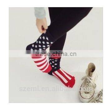 Wholesale Stripe USA Flag Custom Socks Manufacturer