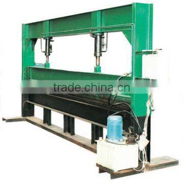 Iron sheet bending machine