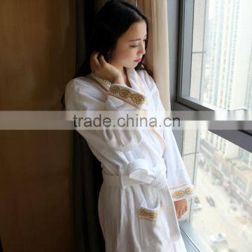 Wholesale Customized 100%Cotton Velvet Ribbon Bath Towel Coat
