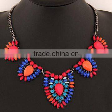 Alibaba China Jewelry Best Selling Bright and Exquisite Resin bead and Crystal Alloy Teardrop statement chain Necklace