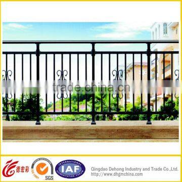 Factory Direct Sale Customized Power Coated Wrought Iron Balcony Railing photo-2