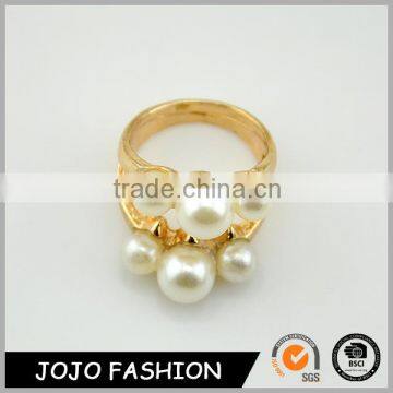 Fashion modeling gold ring designs for girl fashion wedding rings