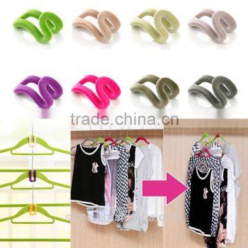 Anti-slip Mini Flocking Clothes Hanger Easy Hook Closet Organizer Home Storage Accessory