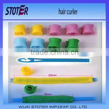 Plastic Small Hair Curler With A Set Hook