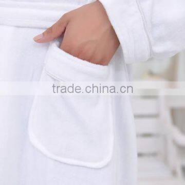 OEM White Lucxury Cotton Bathrobe for Men photo-6