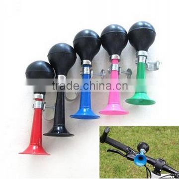 Bicycle Bike Cycling Retro Air Horn / BIKE Bell / bicycle Squeeze Bulb