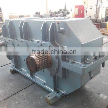 Tunnel boring machine helical gearbox