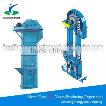 China bucket elevator conveyor with plastic elevator bucket