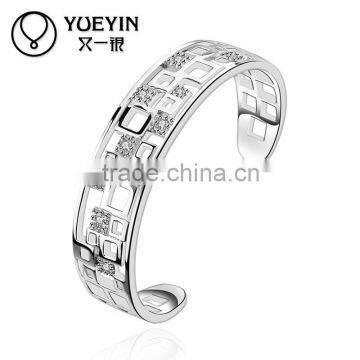 Popular Nickel Free Different Design Simple Silver Plating Bangle Stand