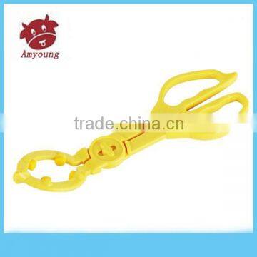 Baby products feeding bottle clip feeding bottle tong