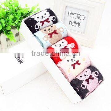 032002-H5 New design gift box packaging Baby bear rabbit wool socks 2015