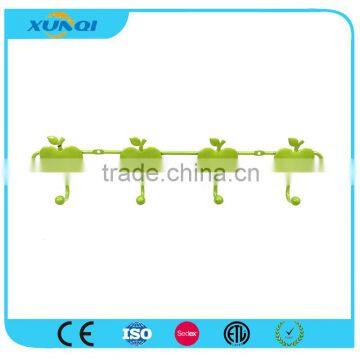 Green Apple Shape Household Wall Mounted Metal Pothook Used in Bedroom, Kitchen and Bathroom XQ1334