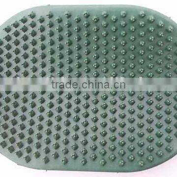 Rubber pet grooming comb