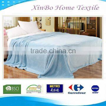 2015 Hot Super Cozy Wholesale Beautiful American European Solid Coral 100 polyester Fleece Blanket