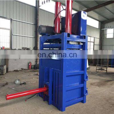 60T Double Cylinder Vertical Type Compressed PET Paper Carton Hydraulic Baler Machine photo-4