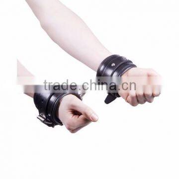 NEW 2015 BLACK BONDAGE PADDED WRIST CUFFS SOFT LEATHER MATERIAL